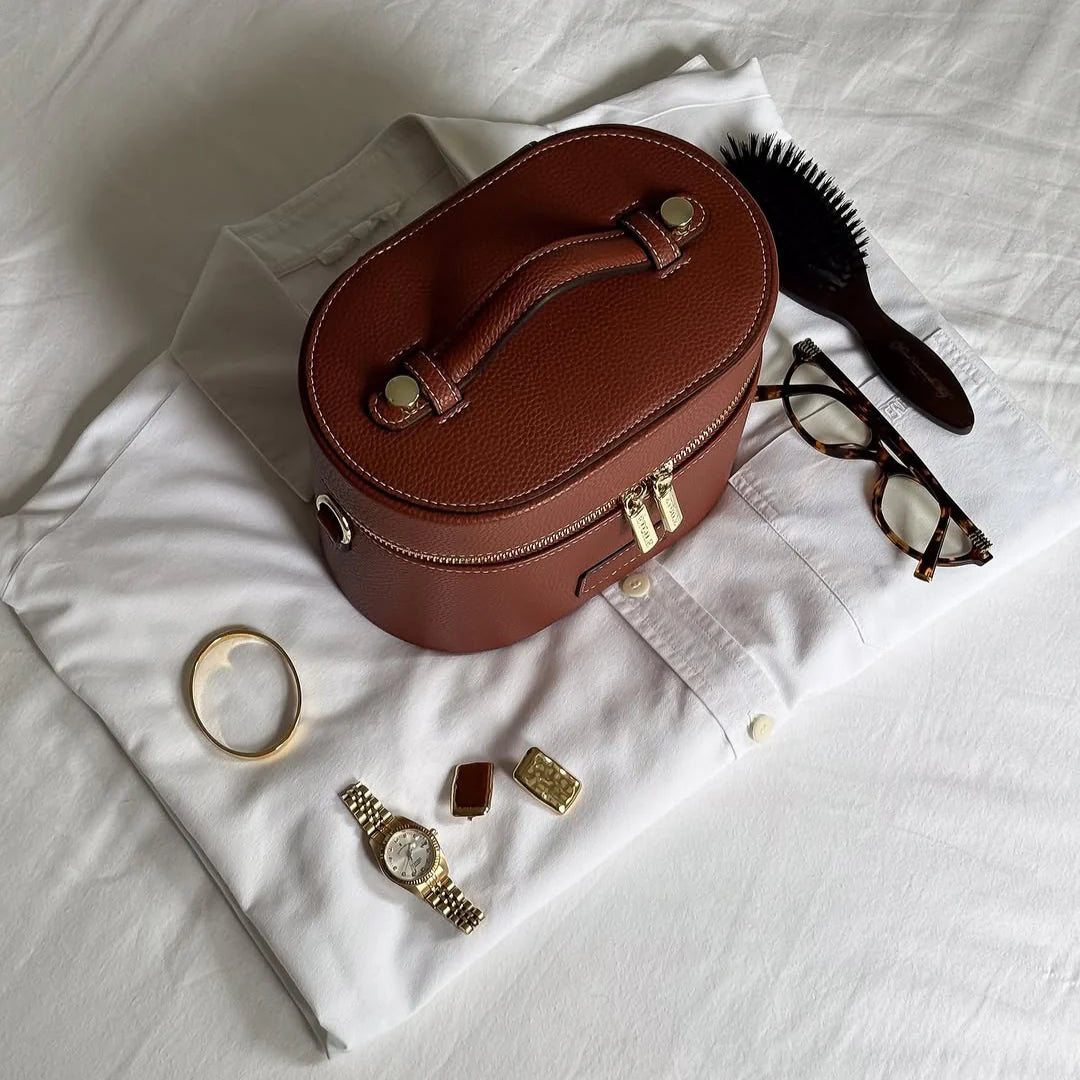 Oval Vanity Case