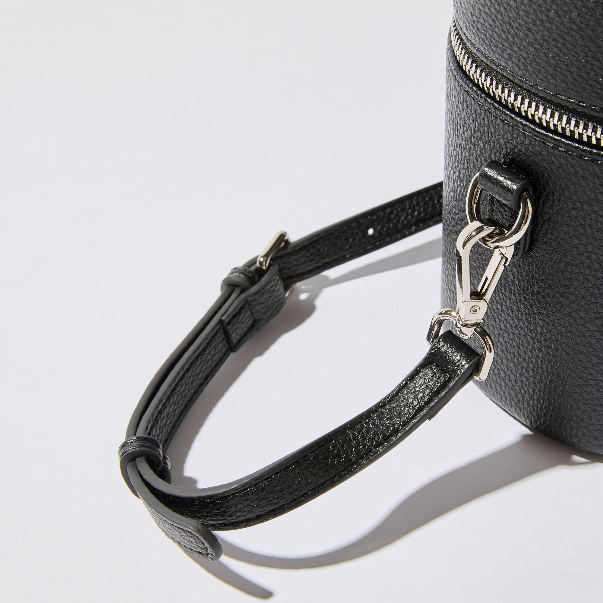Oval Vanity Case
